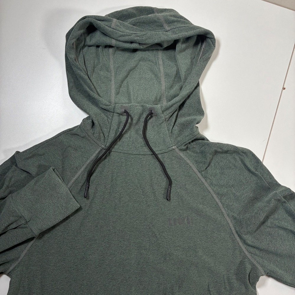 NOBULL Performance Hoodie Medium Green Raglan Thumbhole Activewear